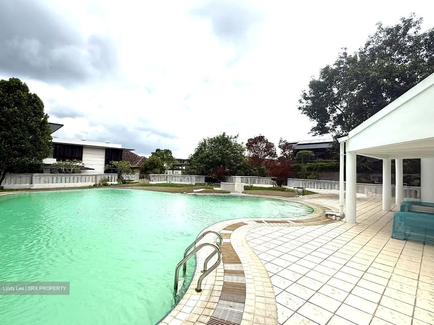 Second Avenue (D10), Detached #563475581